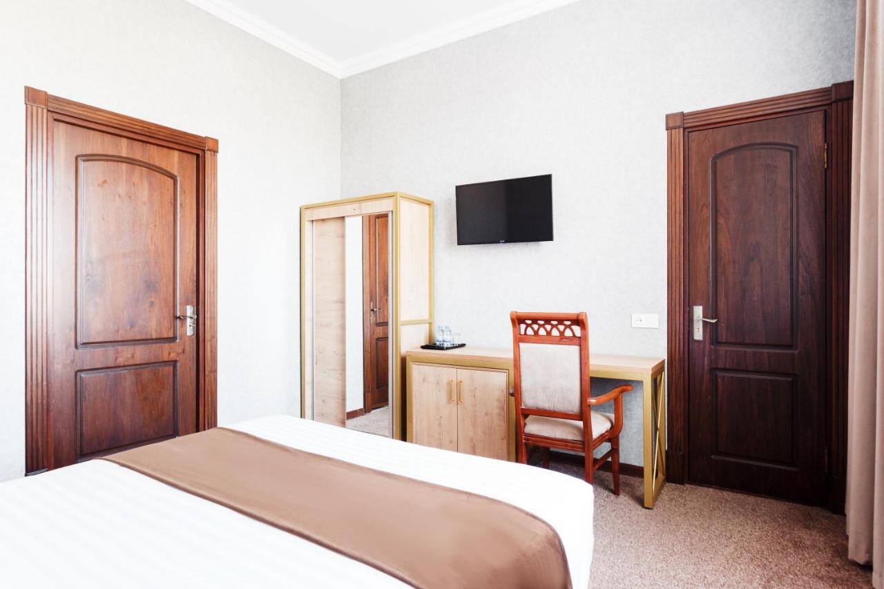 Western Suites Hotel 塔什干 外观 照片