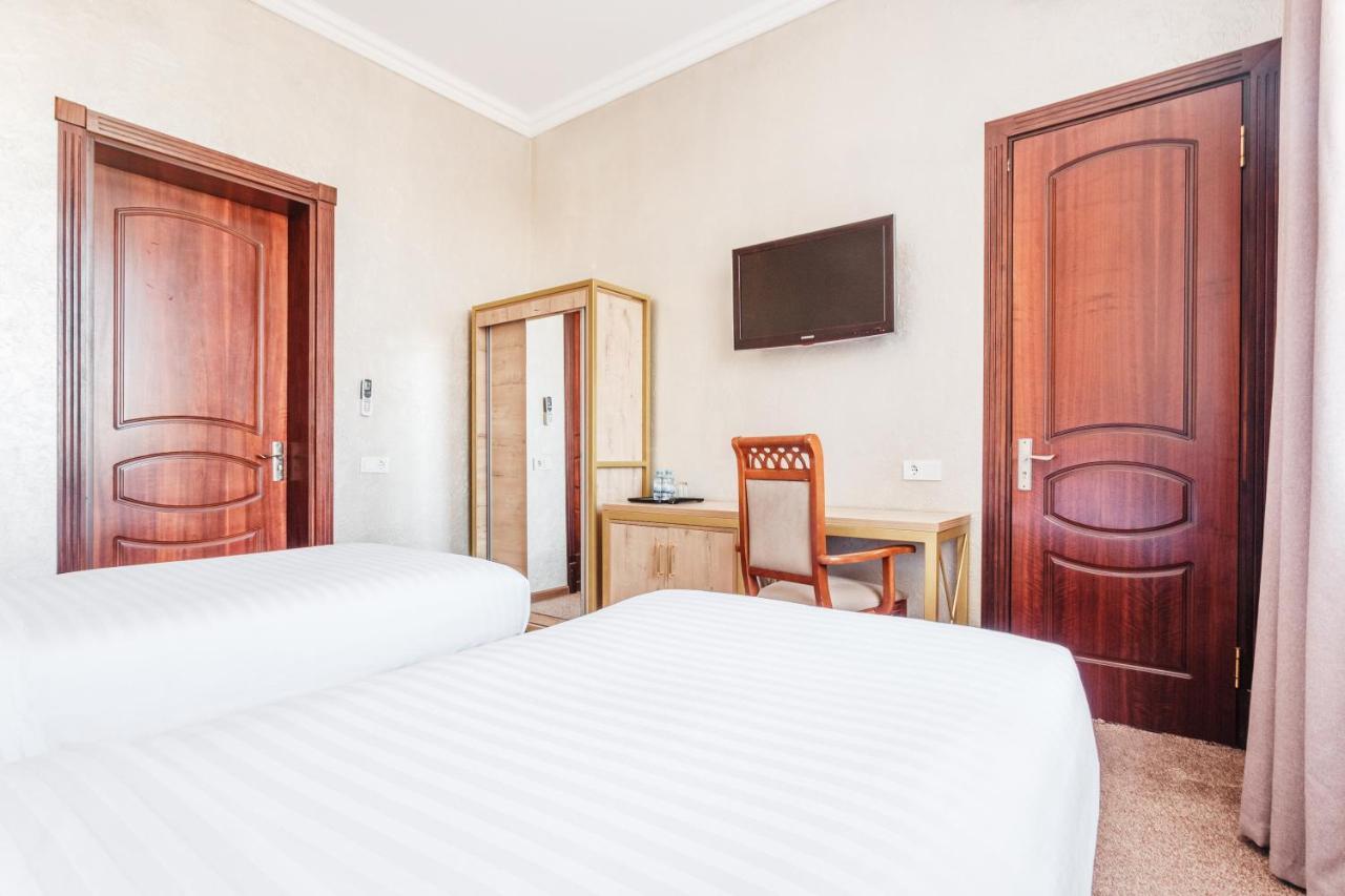Western Suites Hotel 塔什干 外观 照片