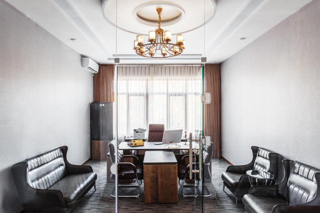 Western Suites Hotel 塔什干 外观 照片