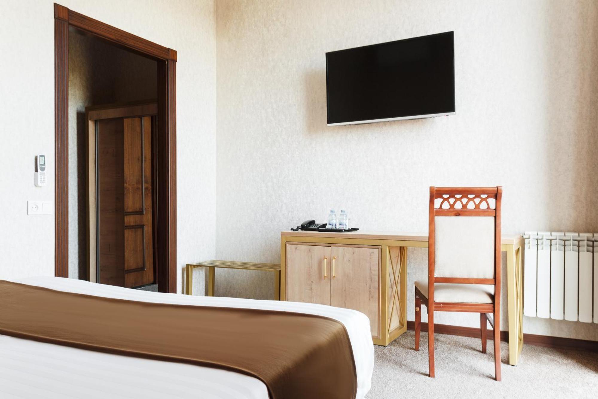 Western Suites Hotel 塔什干 外观 照片